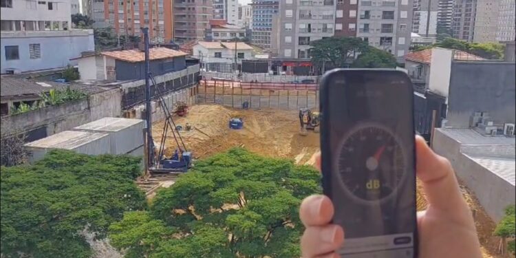 Prefeitura de SP propõe multa por barulho em residências e interdição de 'adegas' por GCM